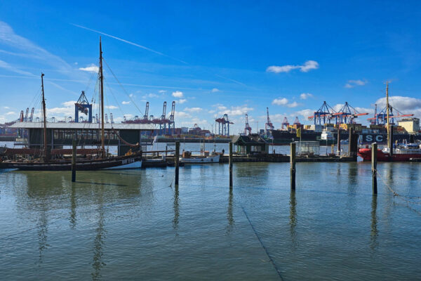 HA (109) Hamburg