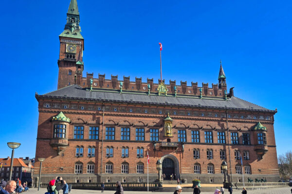 HA (737) Kopenhagen, Rathaus